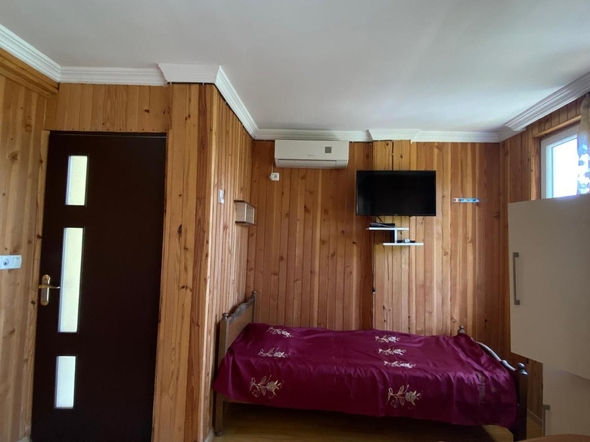Guest House Mari อูเรคี ภายนอก รูปภาพ