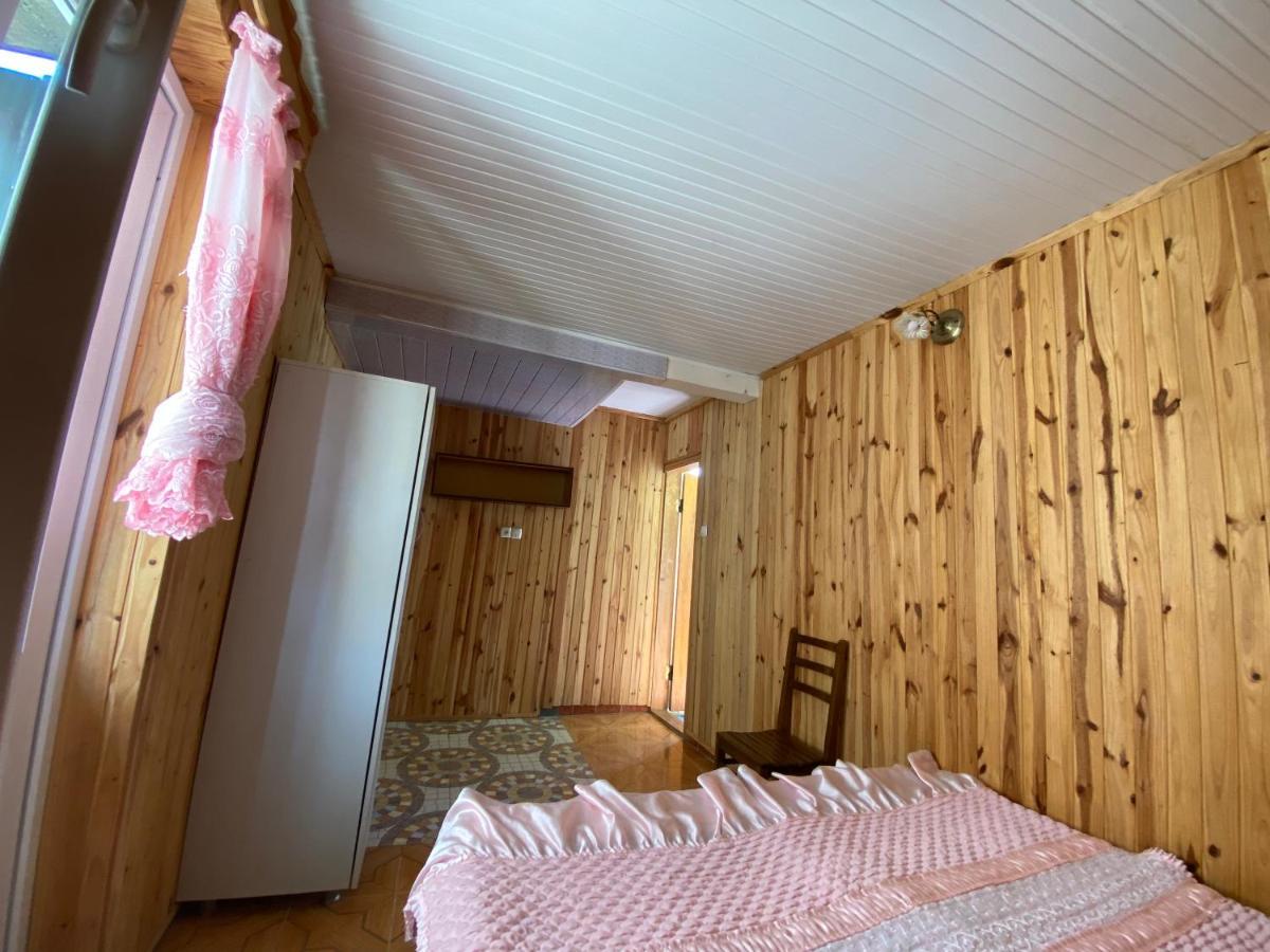 Guest House Mari อูเรคี ภายนอก รูปภาพ